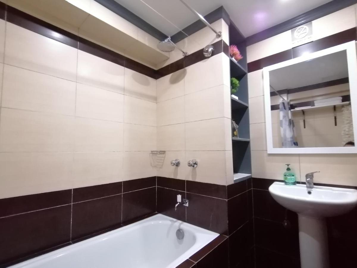 Condo Azur Suites E507 Near Airport, Netflix, Stylish, Cozy With Swimming Pool Lapu-Lapu City Eksteriør billede